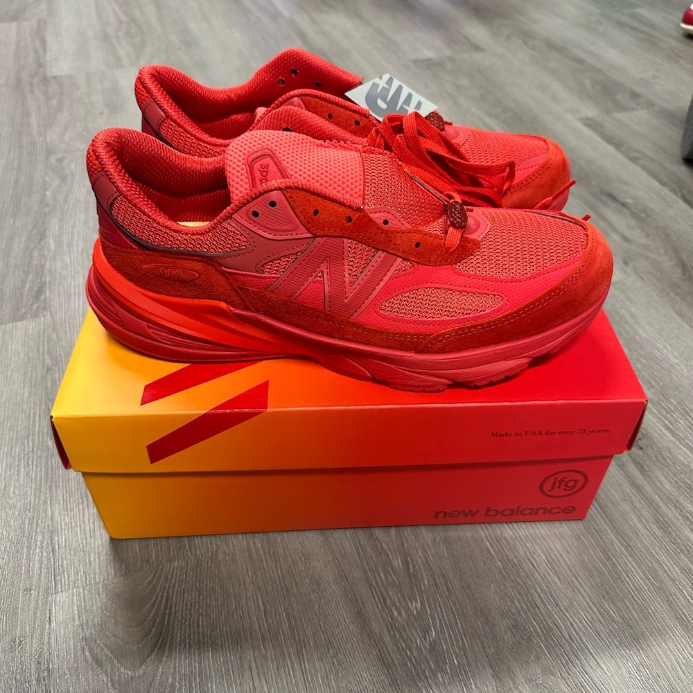 Joe Fresh good Paris Red size 11